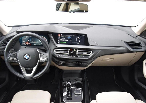 BMW Seria 2 cena 149900 przebieg: 10670, rok produkcji 2022 z Grodków małe 121